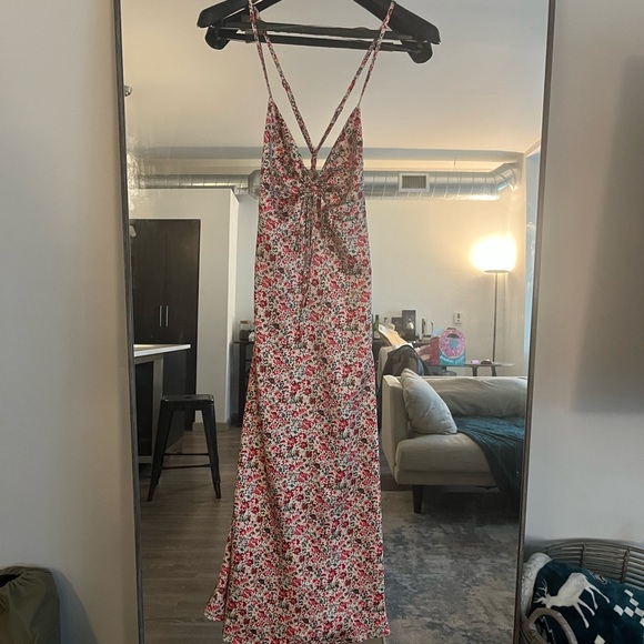 Kittenish Dress - Picture 5 of 5